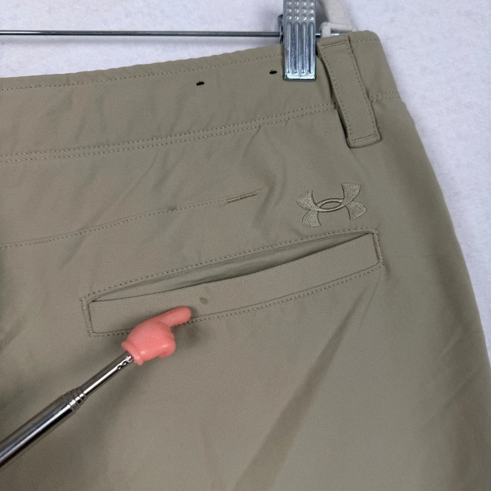 Under Armour Men 38 HeatGear‎ Golf Shorts Khaki Tan Loose Fit Stretch Athleisure